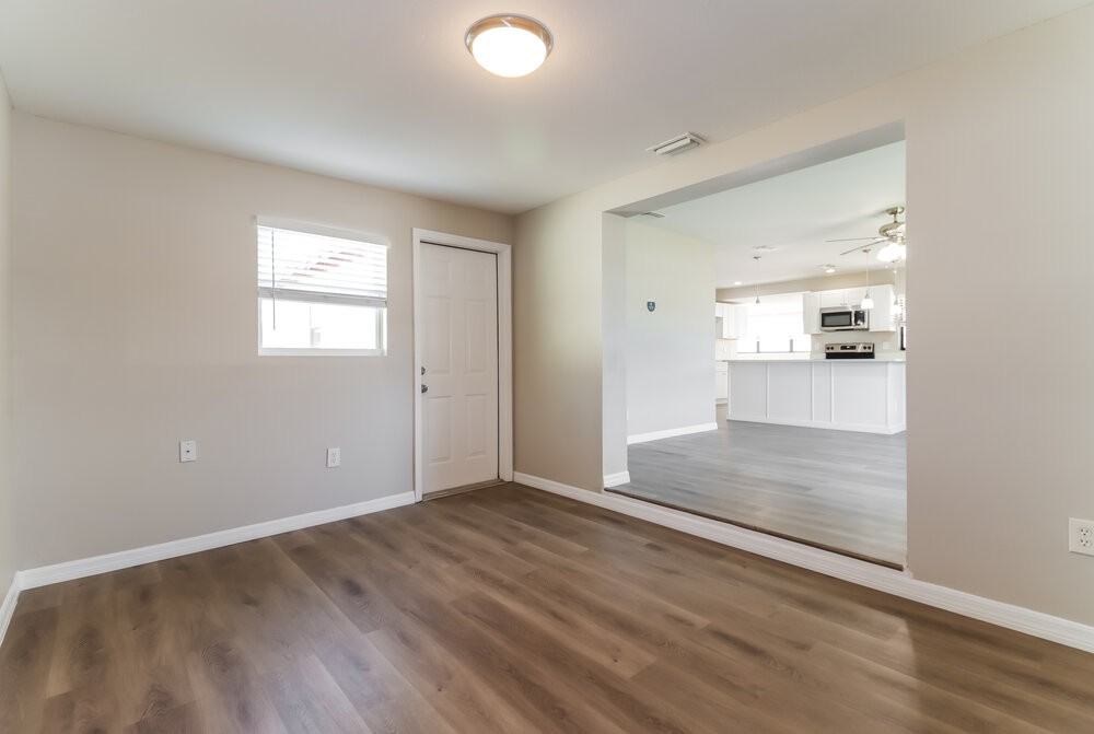 5615 Larimer Dr - Photo 5 of 16