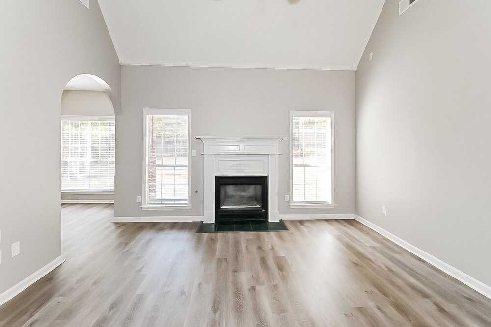 5801 Michaelson Dr - Photo 3 of 16