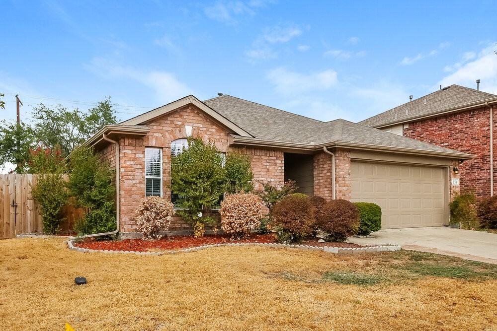 236 Starlight Dr - Photo 3 of 16