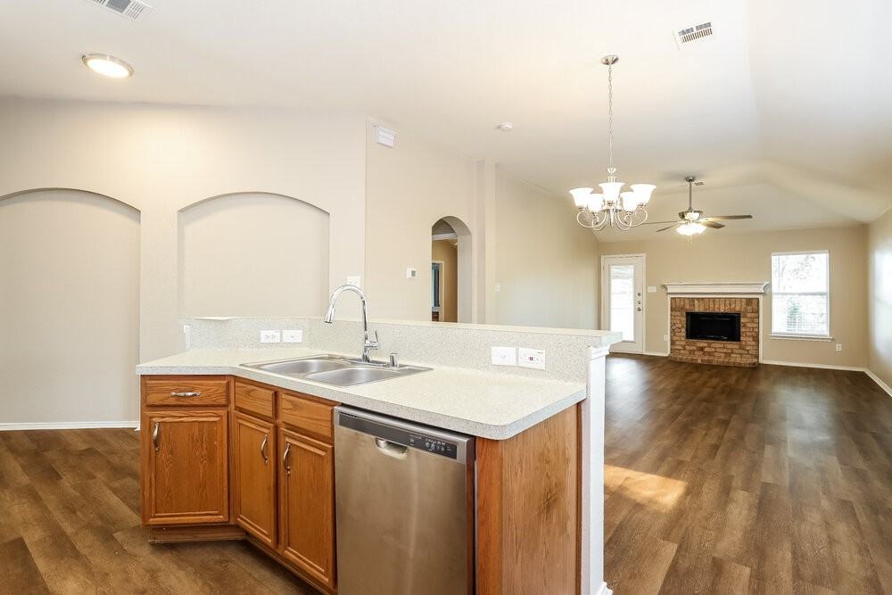 236 Starlight Dr - Photo 7 of 16