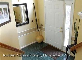 106 McIlhaney Way - Photo 3 of 31