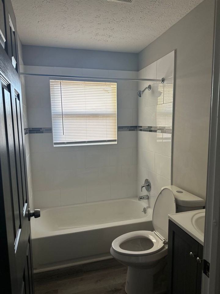 2242 Ransdell St - Photo 2 of 7