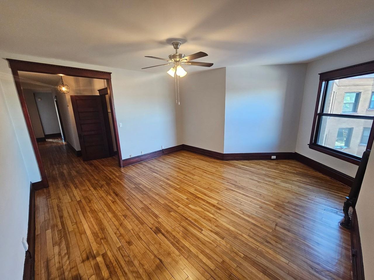 905 - Photo 5 of 26