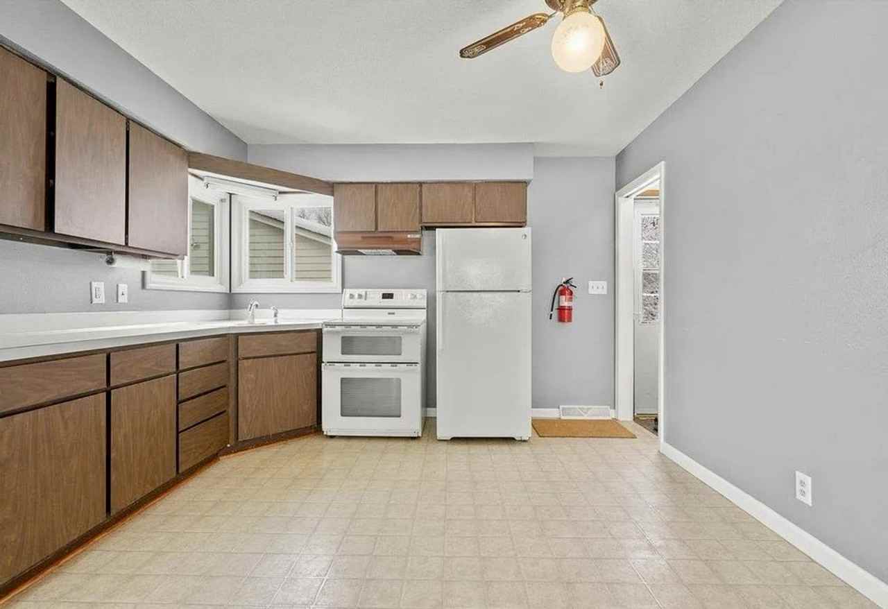 1417 Starview Drive - Photo 6 of 17