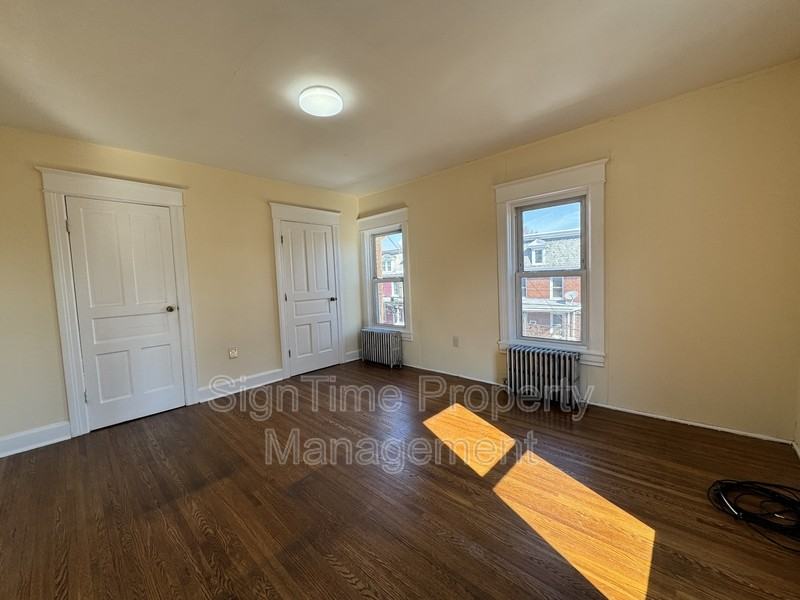 819 Washington Ave - Photo 5 of 12