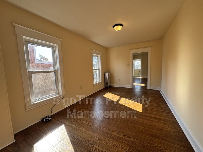 819 Washington Ave - Photo 6 of 12