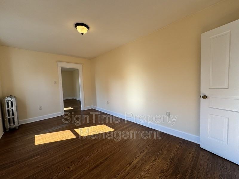 819 Washington Ave - Photo 7 of 12