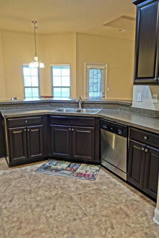 175 Lyons Rd - Photo 2 of 21