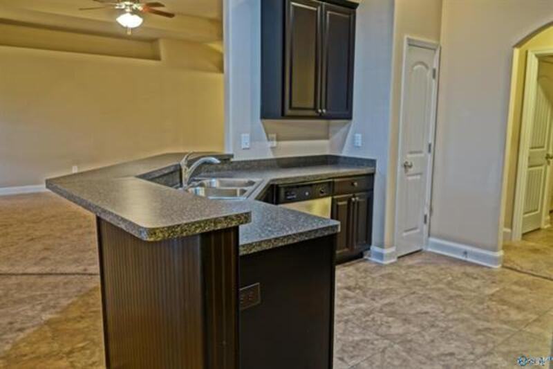 175 Lyons Rd - Photo 4 of 21