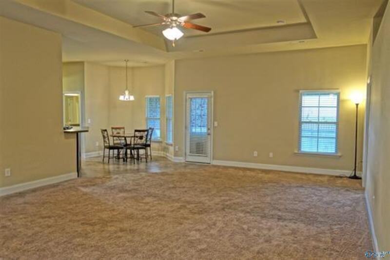 175 Lyons Rd - Photo 5 of 21