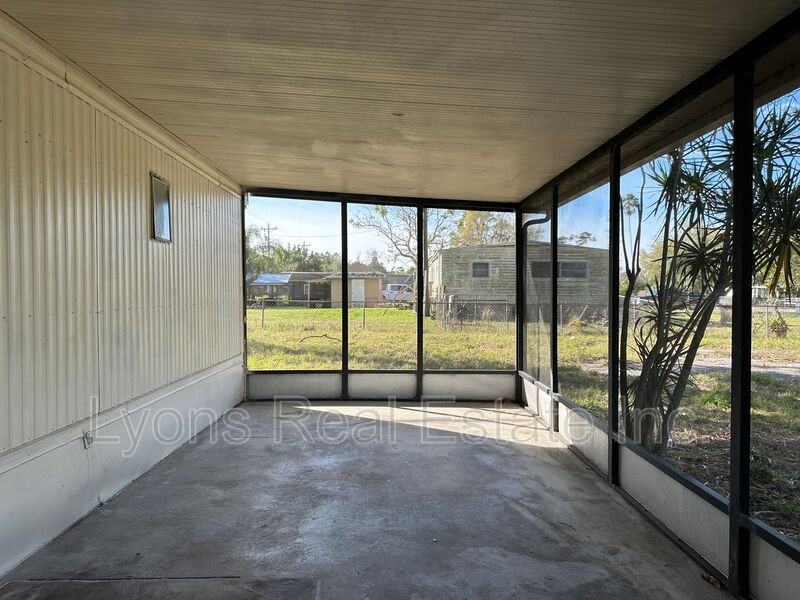 8135 Tolles Dr - Photo 2 of 20