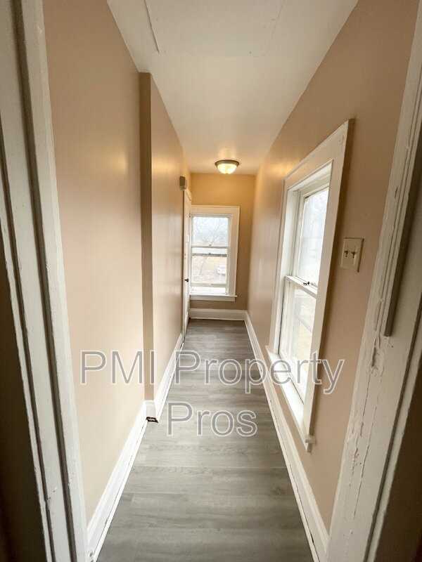 2470A N 7th St - Photo 2 of 20