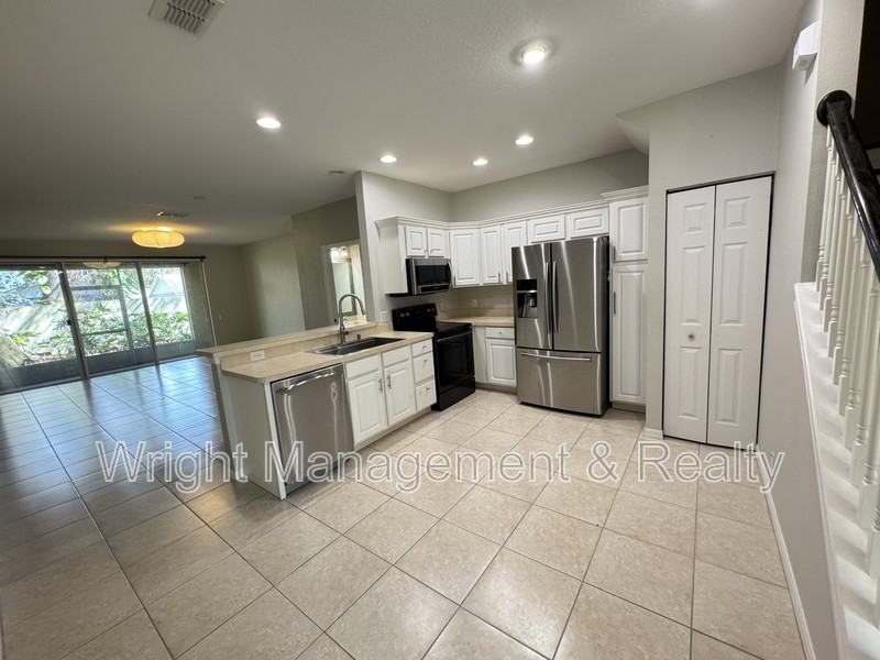 14923 Salamander Pl - Photo 4 of 23