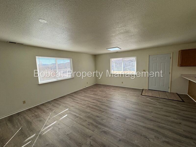 136 Dayton Village Pkwy #D - Photo 2 of 37