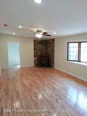 9 Horns Park Rd - Photo 2 of 10