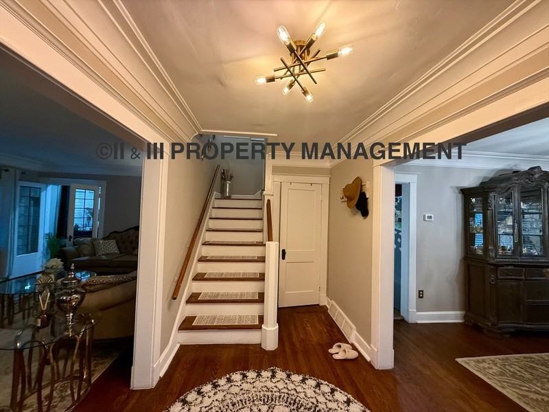 5524 Rockhill Rd - Photo 5 of 46