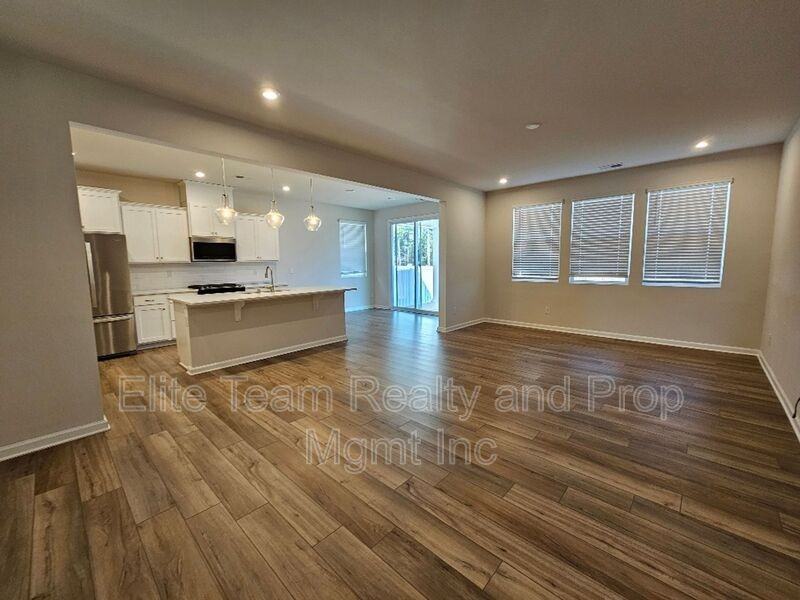 3108 Cheyney Park Dr - Photo 6 of 48