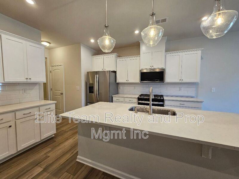 3108 Cheyney Park Dr - Photo 7 of 47