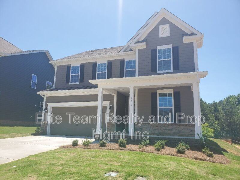 3013 Lydney Cir - Photo 2 of 49