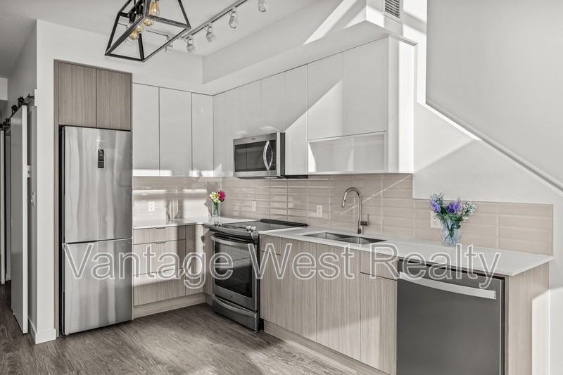 1626 Richter St - Photo 3 of 16