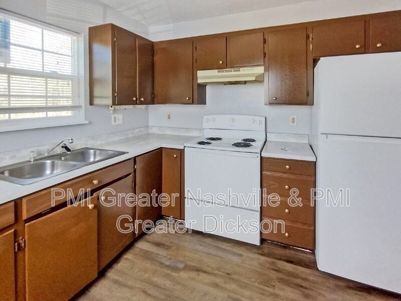 809 Clydeton Rd #809 - Photo 2 of 11