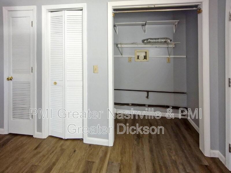 809 Clydeton Rd #809 - Photo 3 of 11