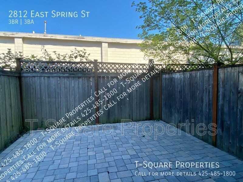 2812 E Spring St - Photo 3 of 21