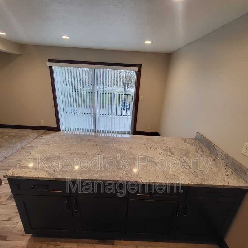 4401 S 27th St #A16 - Photo 6 of 20