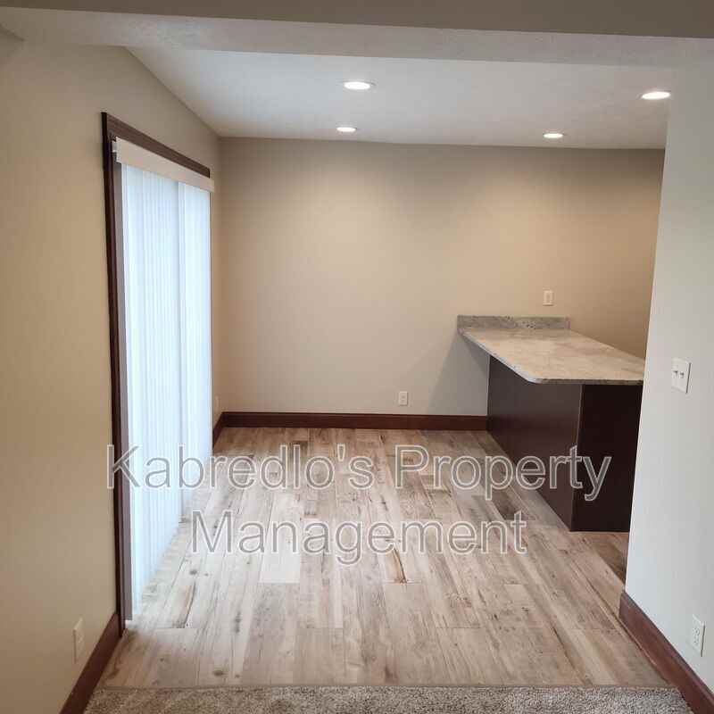 4401 S 27th St #A16 - Photo 7 of 20