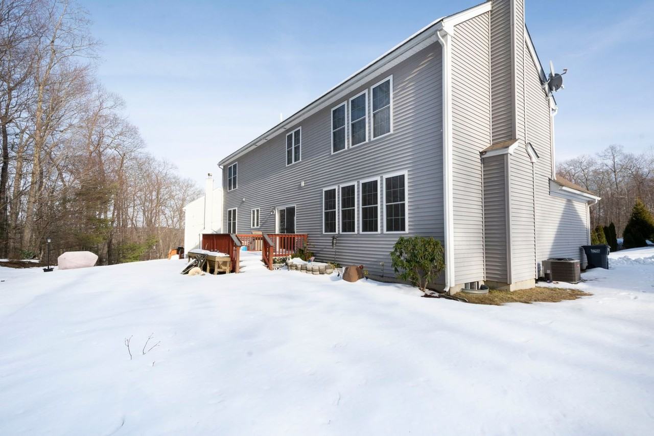 36 Aspen Ave - Photo 2 of 22
