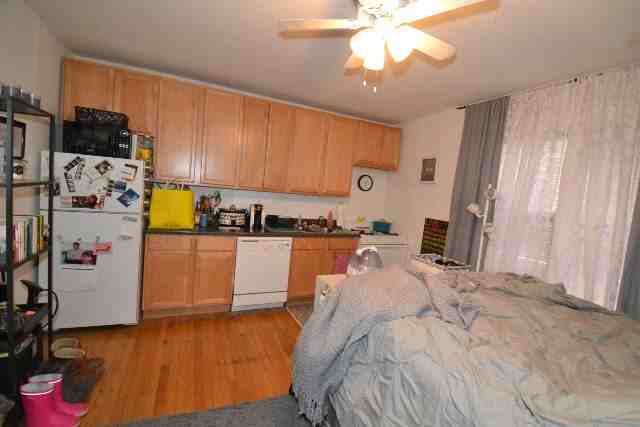 2129 N Dayton St #104 - Photo 4 of 15