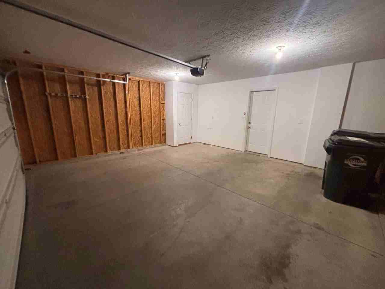 747 Tamarack Ct - Photo 2 of 30