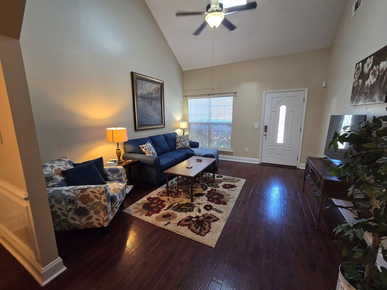 2148 Reserve Ln - Photo 4 of 25