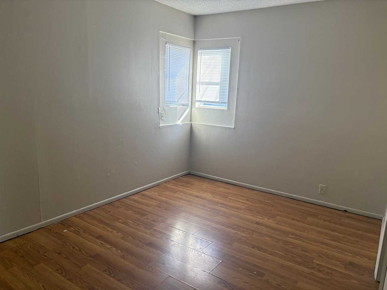 1239 N Piatt Ave - Photo 4 of 5