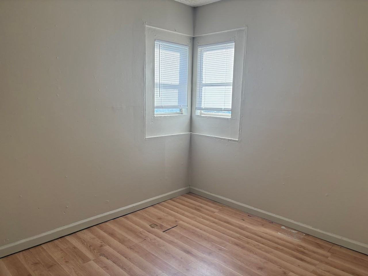 1239 N Piatt Ave - Photo 5 of 5