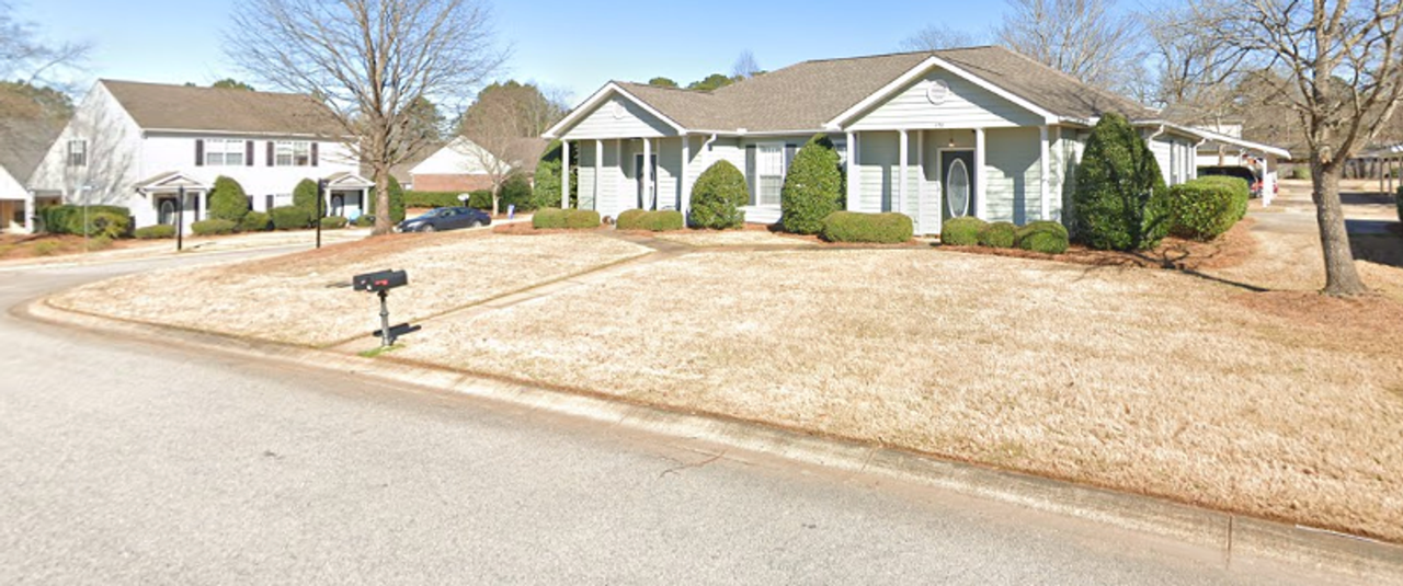 874 Harvard Dr - Photo 7 of 8