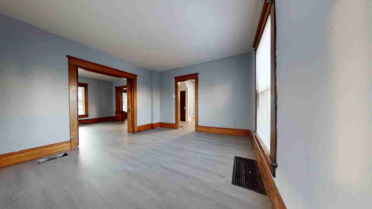 119 Columbia Ave - Photo 2 of 13