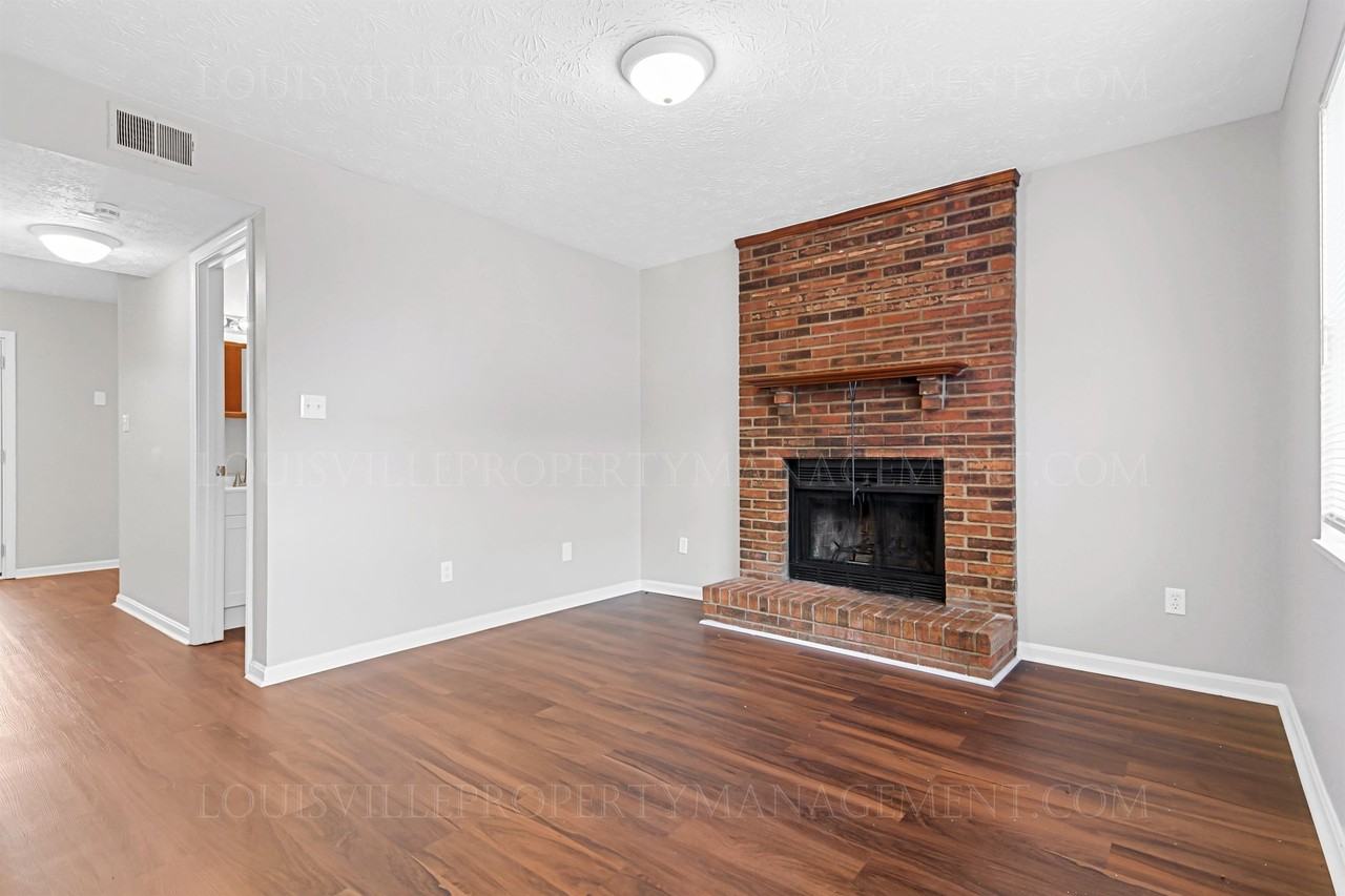 621 Westport Road - Photo 3 of 18