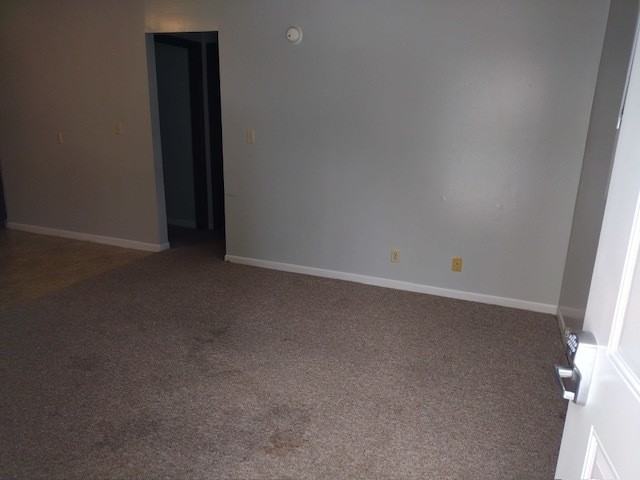 1729 Bancroft Avenue - Photo 4 of 10