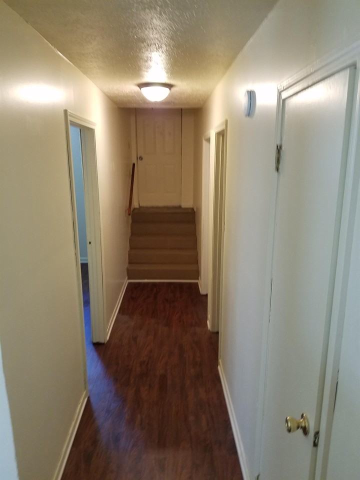 302 Canal Street - Photo 2 of 10