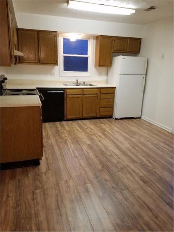 213B Creekside Ct. - Photo 4 of 13