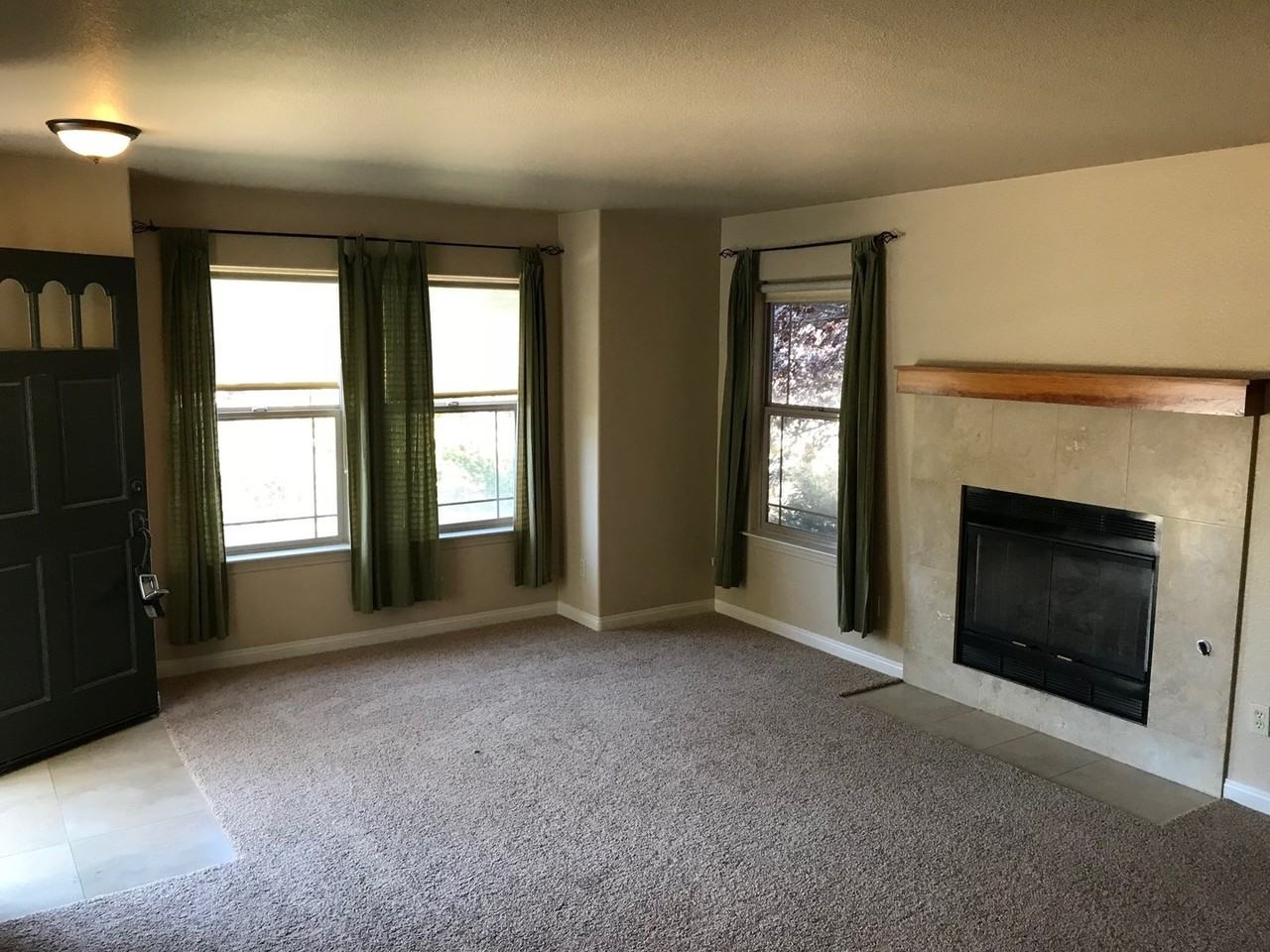 619 Main St - Photo 2 of 21