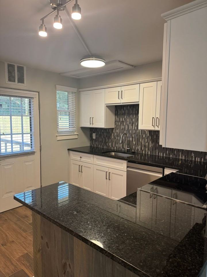 14 Faris Cir - Photo 2 of 18