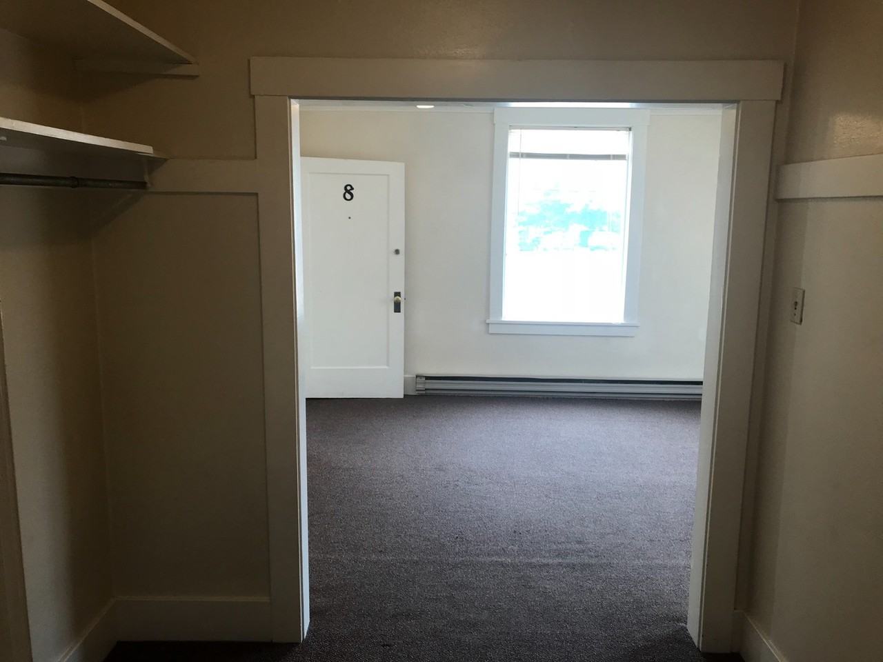 415 Walnut Ave #8 - Photo 5 of 7