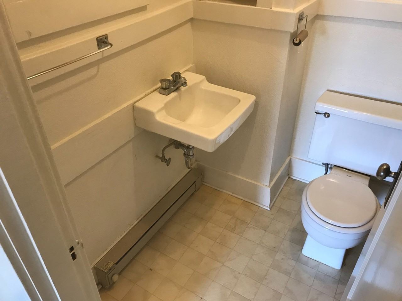 415 Walnut Ave #8 - Photo 6 of 7