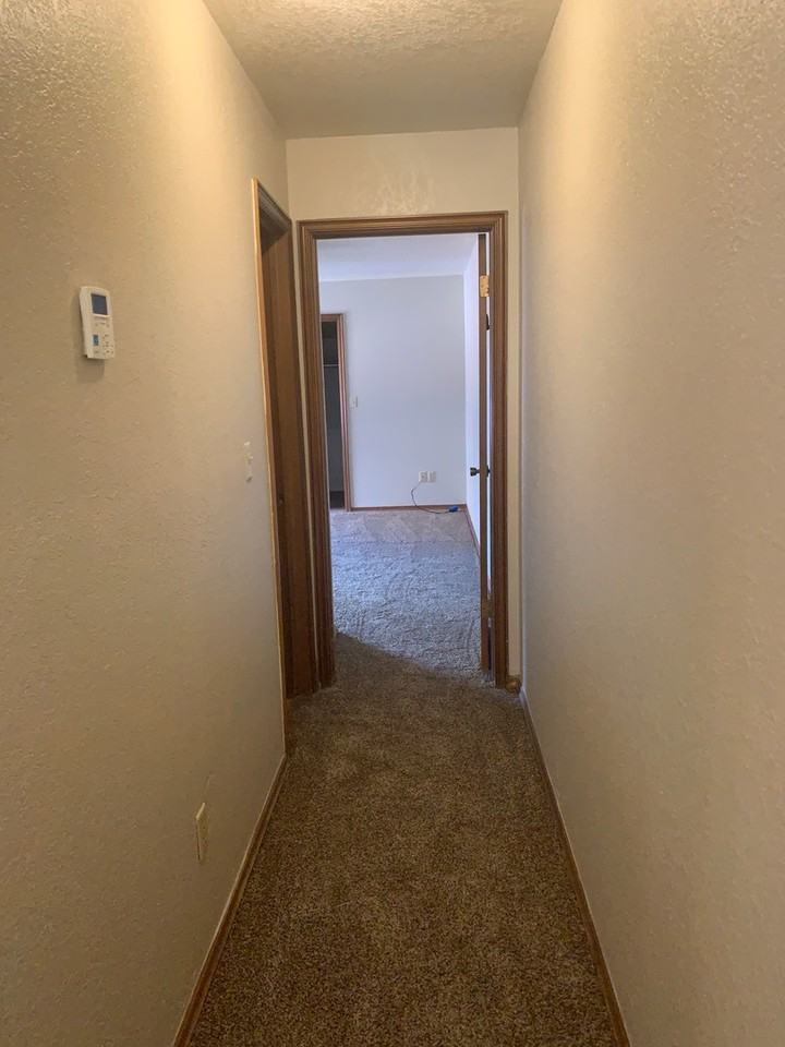 310 Town Park Road - Photo 7 of 21