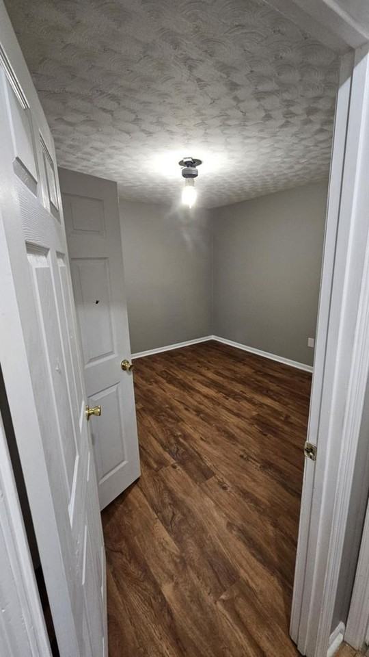 523A E Main St - Photo 5 of 9