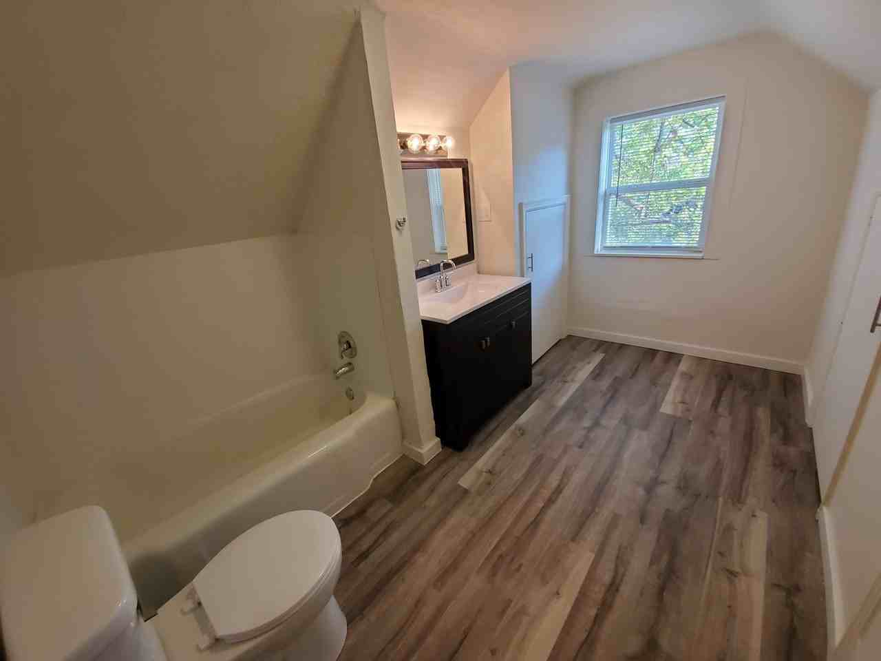 715 Chicago St - Photo 7 of 10