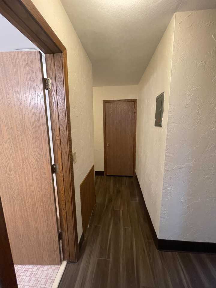 Feronia - Photo 4 of 9