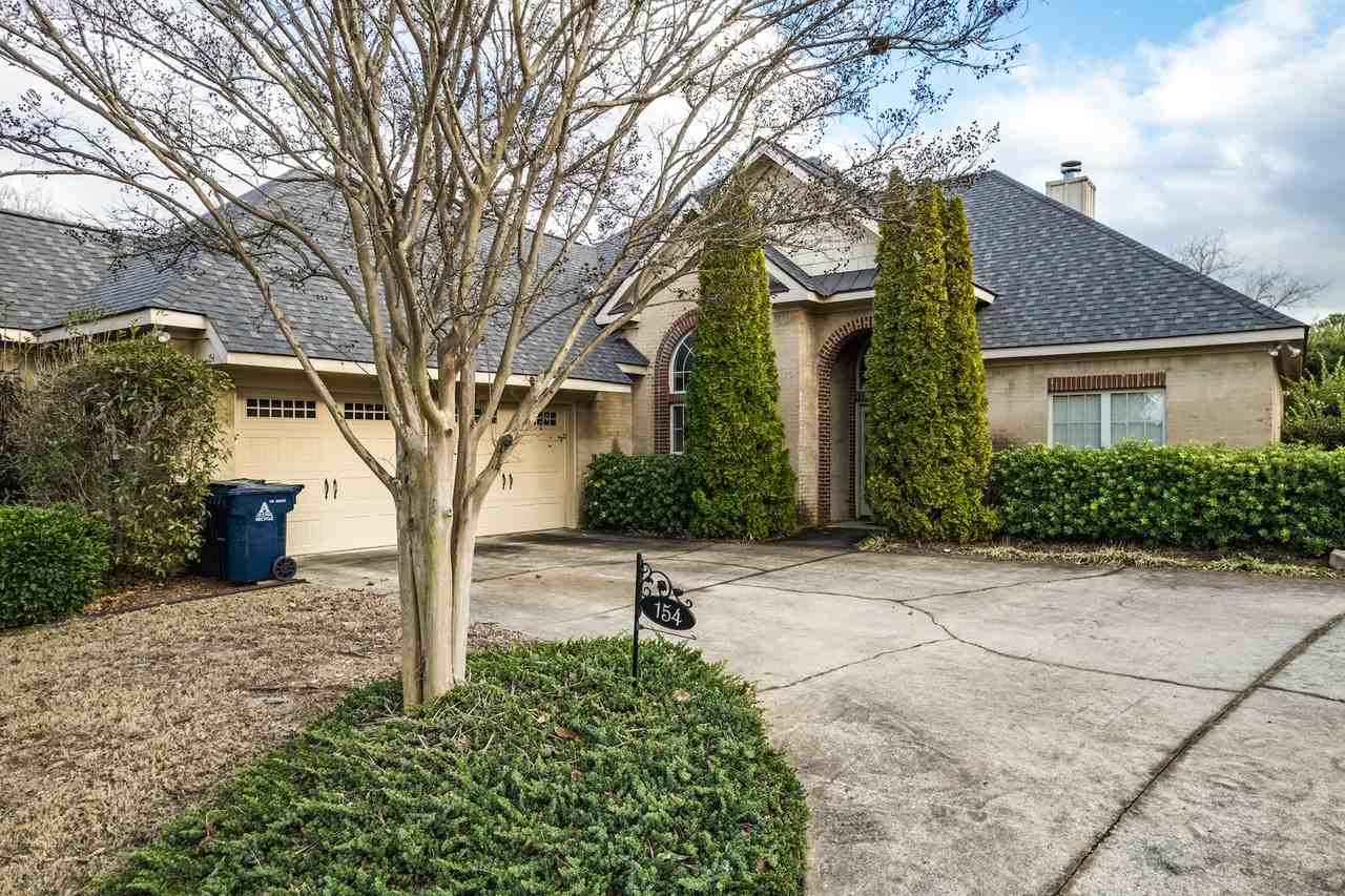 154 Solamere Ln